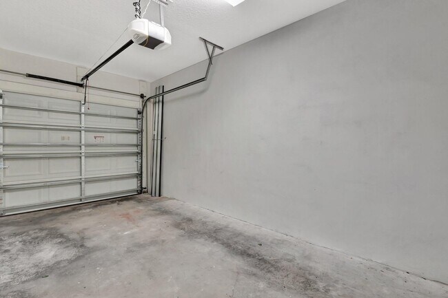 Building Photo - 5830 Monterra Club Dr