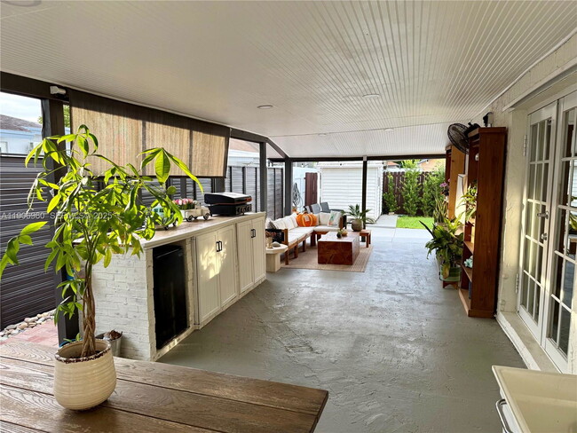 Building Photo - Southwest 125th Avenue Road, Miami, FL 33177 - 3 BR 1.5 BA single-family home