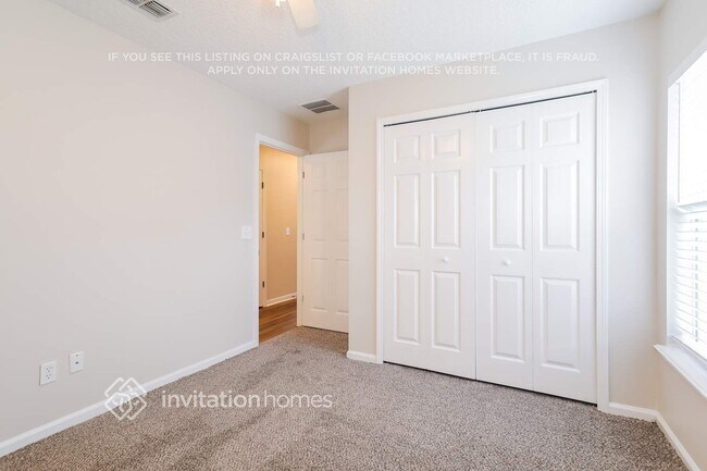 Building Photo - 203 Greenfield Dr