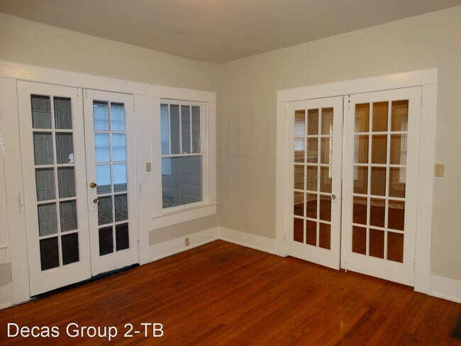 Building Photo - 3 br, 1.5 bath House - 650 Maple St