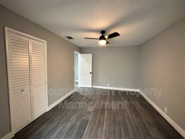 Building Photo - 33891 Via De Anza