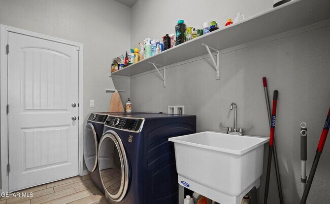 Building Photo - 13677 Baja Vista Ct