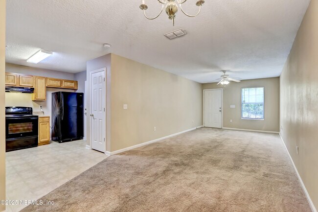 Building Photo - 8448 Kona Ave