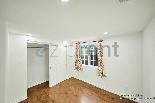 Building Photo - 7936 Alder Ave