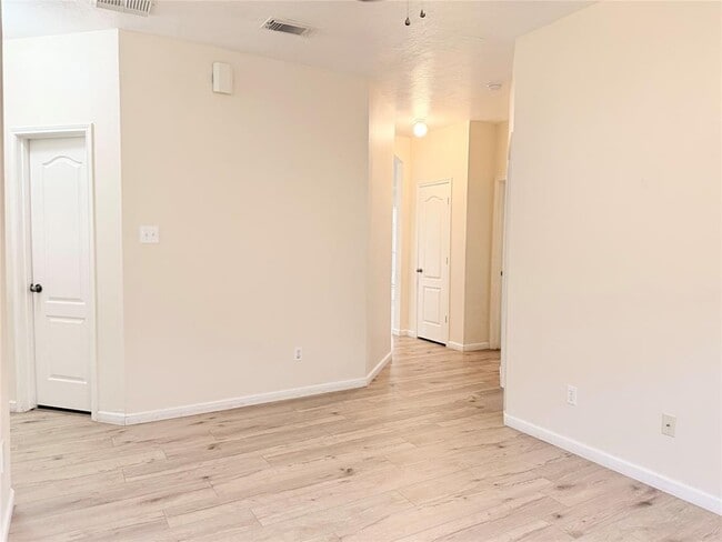 Building Photo - 17310 Brookhollow Mist Ct