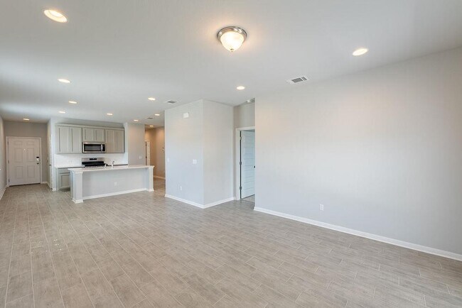 Building Photo - 12411 Zenyatta Dr