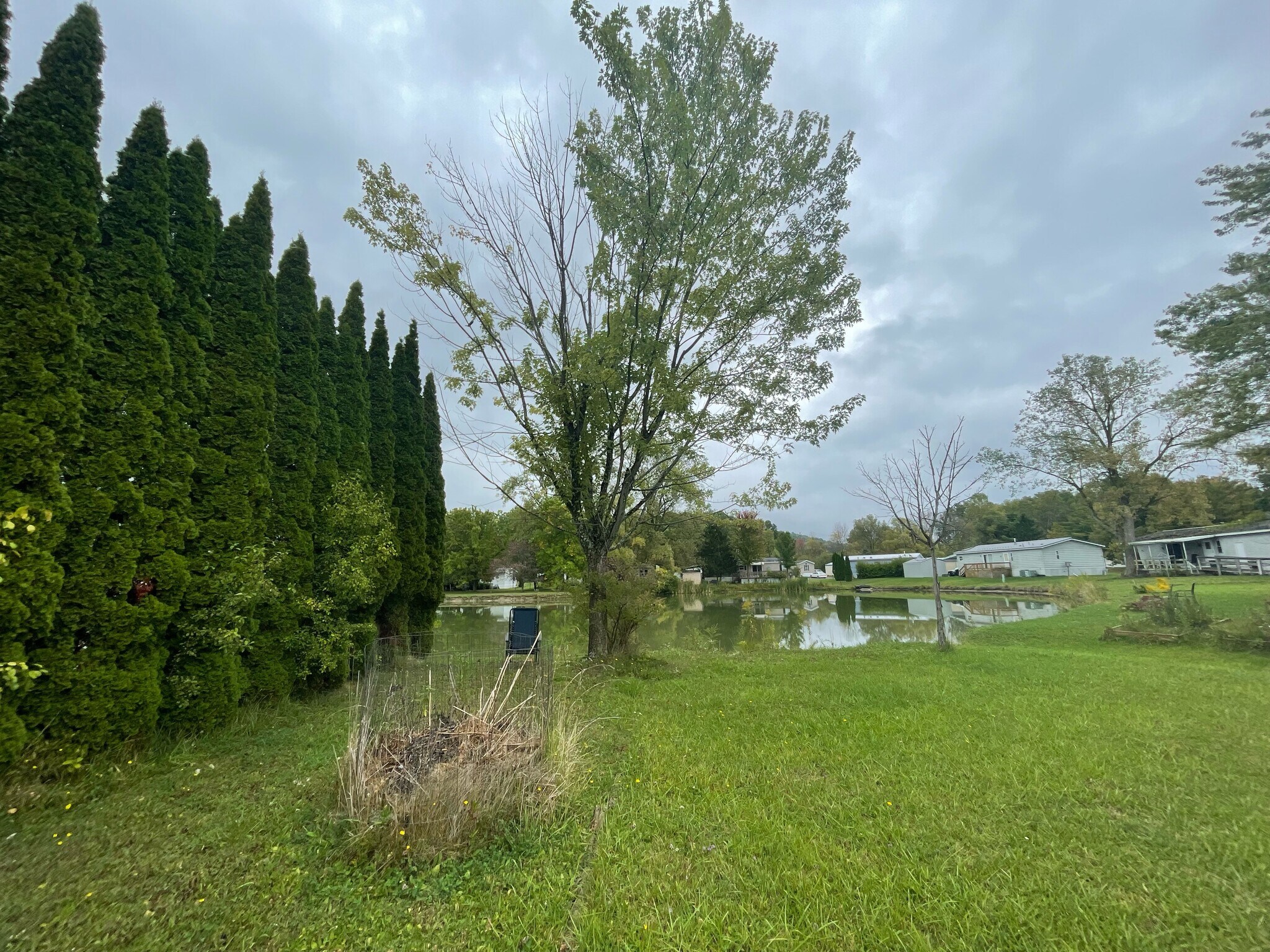 Building Photo - 107 Mary Ln