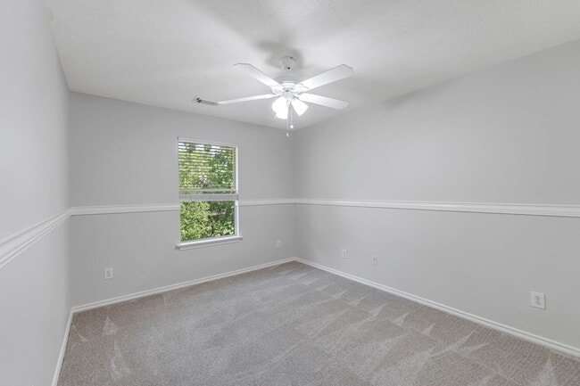 Building Photo - 22 English Lavender Pl