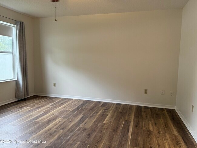 Building Photo - 2530 Street Pauls Dr