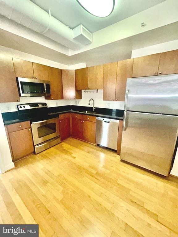 Building Photo - 155 Potomac Passage