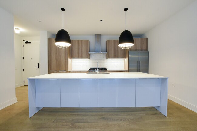 Building Photo - 111 S Peoria St