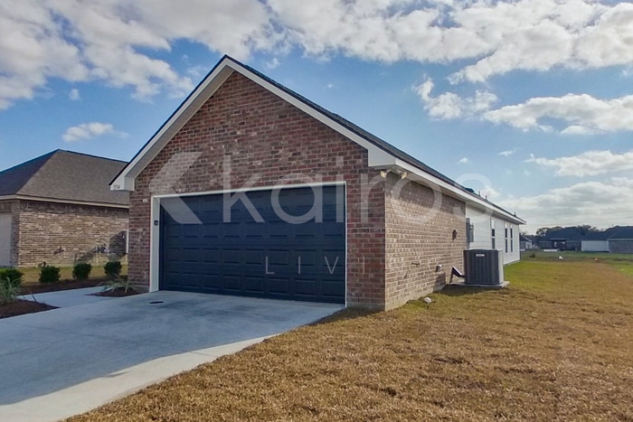 Building Photo - 1534 Cannes Ave