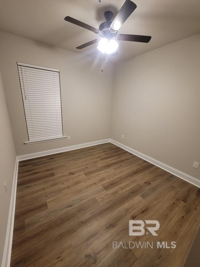 Building Photo - 1056 Stella Rd