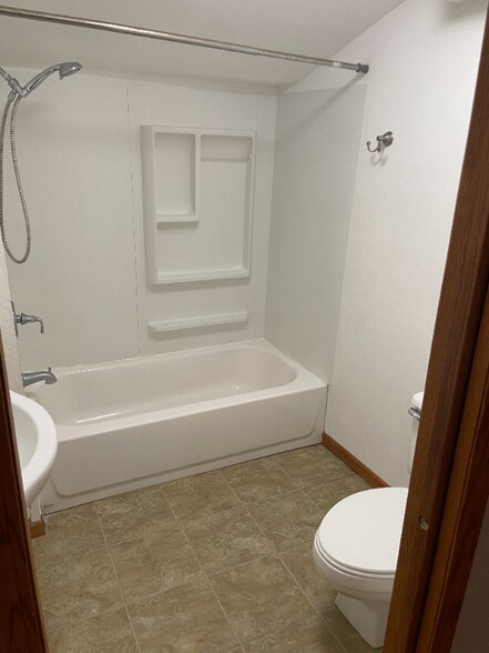 Building Photo - 917 Liberty St