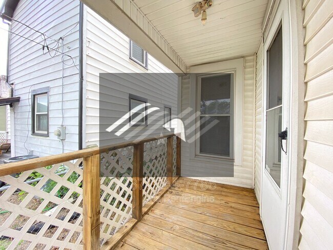 Building Photo - 1410 Phillips Ave