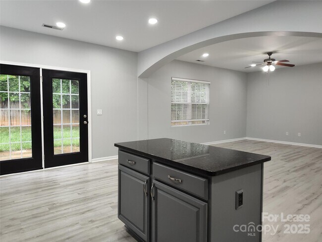Building Photo - 469 Laurel Fork Dr