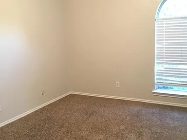 Building Photo - 3402 Warfield Dr