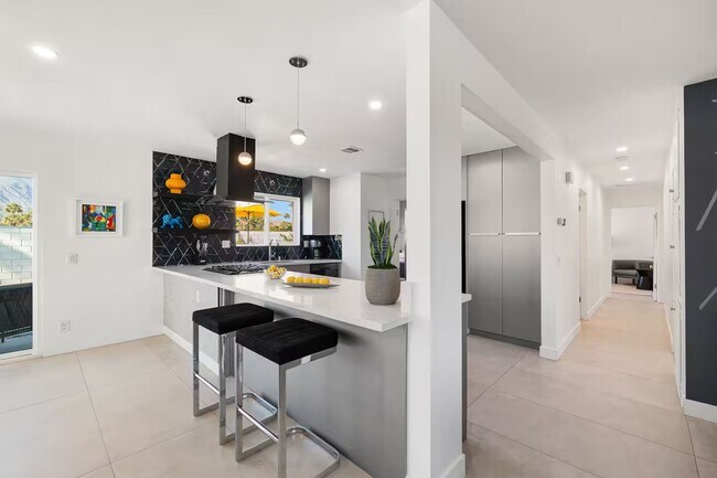 Building Photo - Casa del Sol- Modern Paradise w/ Pool and ...