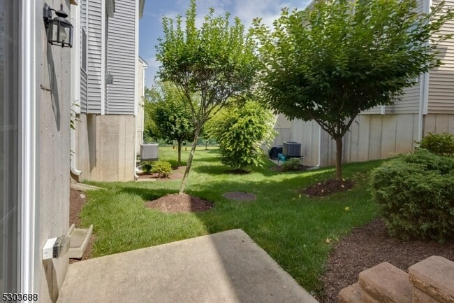 Building Photo - 120 Sowers Dr