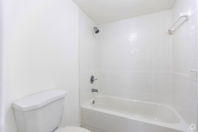 Studio - 480SF - MIAMI CONDO HOLDINGS