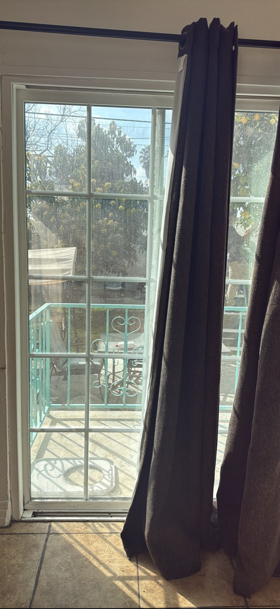 Building Photo - 4327 Kenwood Ave