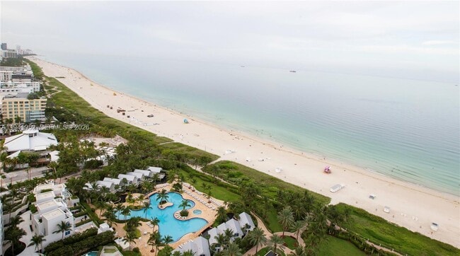 Building Photo - 100 South Pointe Dr