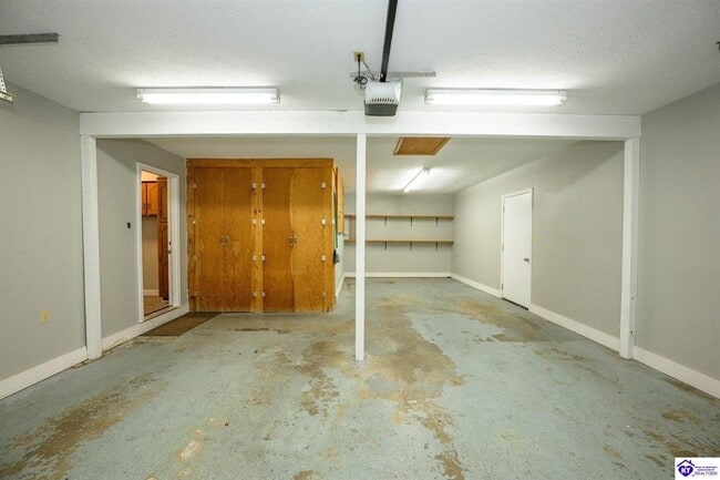 Building Photo - 226 Carey Ln