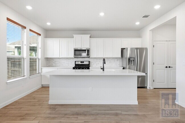 Building Photo - 8309 Greyhawk Cv