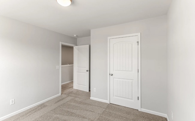 Building Photo - 106 Monarchos St