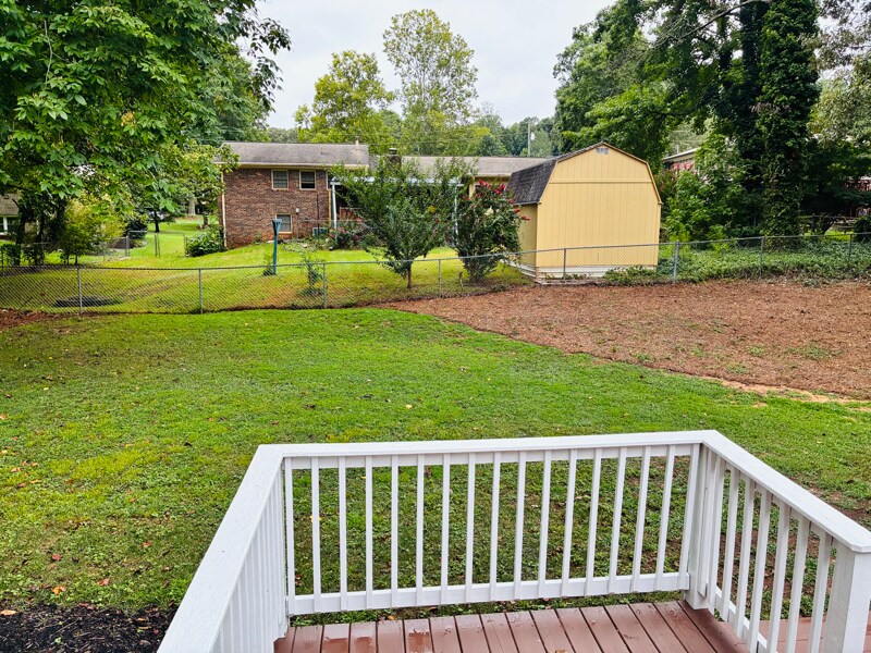 Building Photo - 3925 Chicamauga Dr