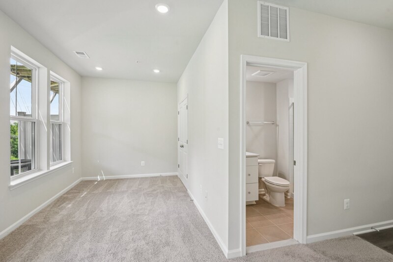 Building Photo - 9636 Killenney Pl