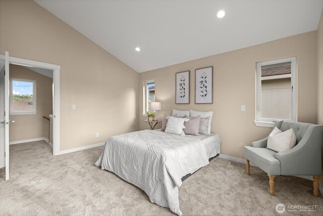 Building Photo - 6417 Ellis Ave S