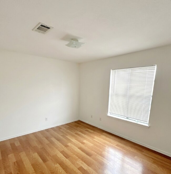 Building Photo - 3414 Cantabrian Dr