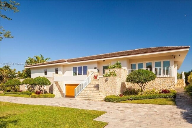 Building Photo - 6831 Sunrise Ct