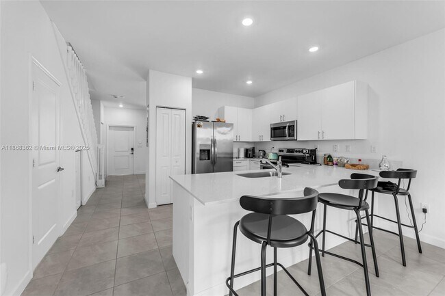 Building Photo - 11761 SW 245 Ter