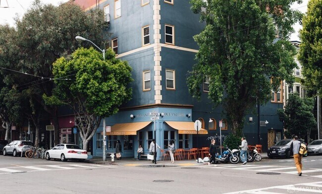 Building Photo - 580 Hayes St