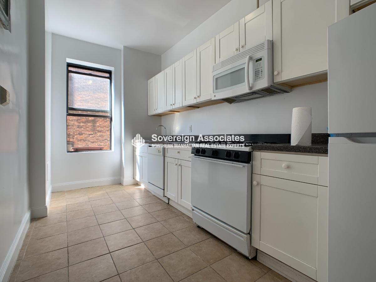 Building Photo - 21 Magaw Pl