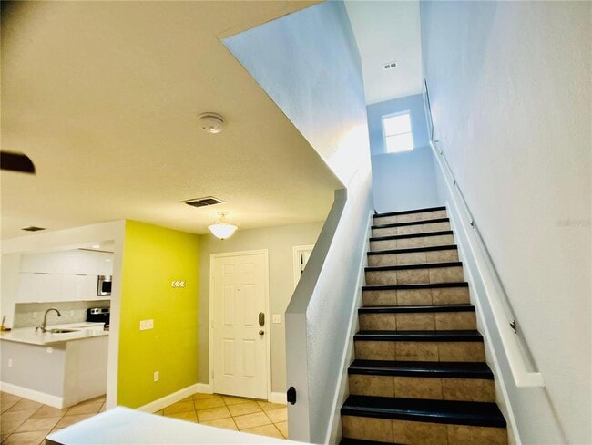 Building Photo - 1053 Chalcedony St