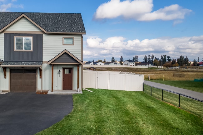 Building Photo - 967 N Camas Ln