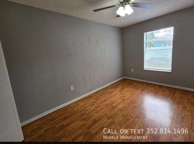 Building Photo - 2703 Lorraine Dr