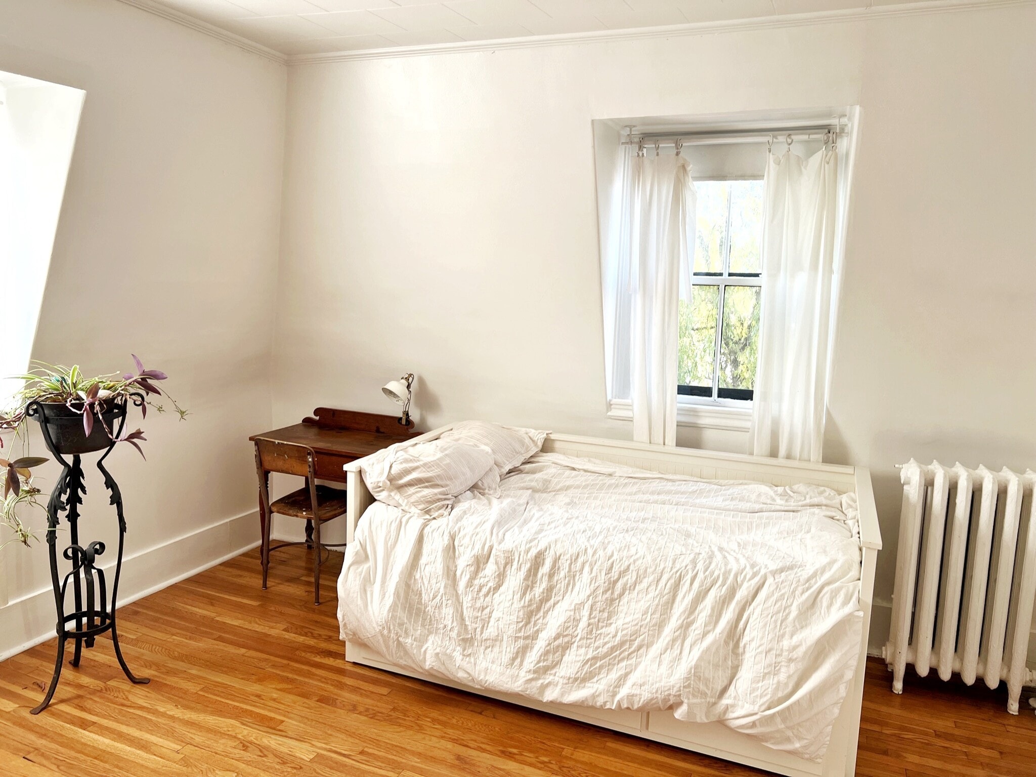 Bedroom 2 - 24 Glenwood Rd