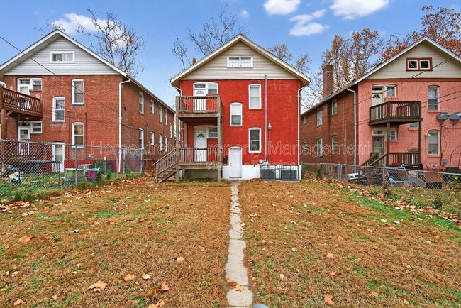 Building Photo - 6716 Crest Ave