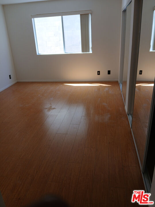 Building Photo - 2432 Colby Ave