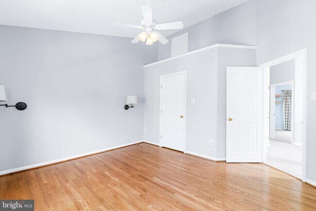 Building Photo - 18612 Clovercrest Cir