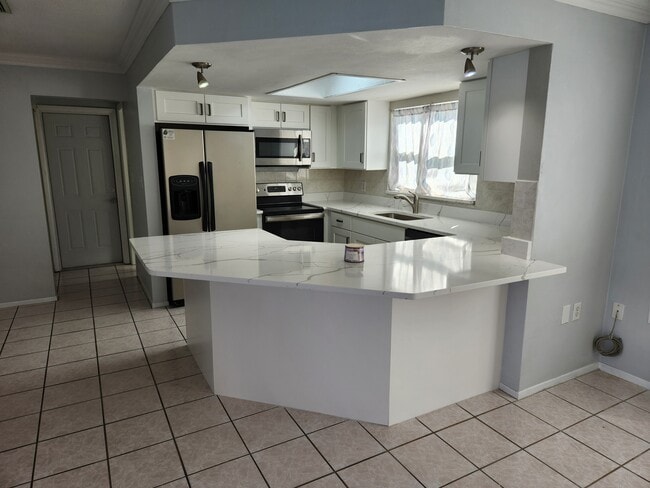 Building Photo - 9837 Marlinton Ln