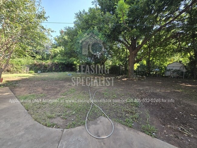 Building Photo - Charming Del City 4 Bed 2 bath!