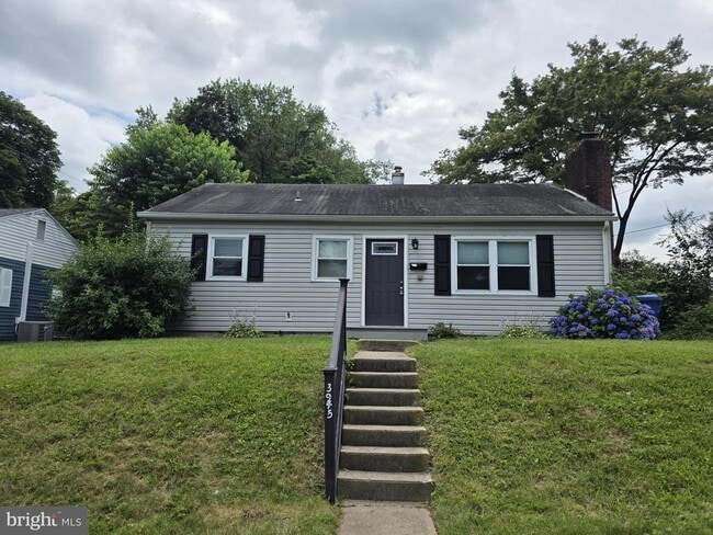 Primary Photo - 3945 Rauch St