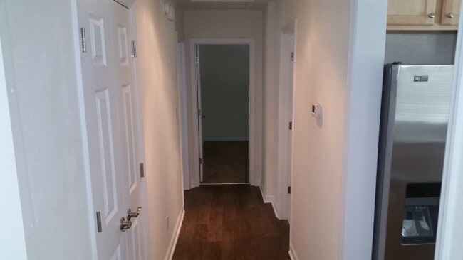 Building Photo - Beautiful and Updated Paired Home Minutes ...
