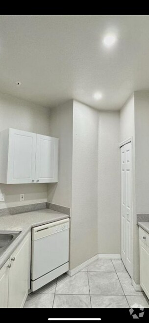 Building Photo - 5683 Star Rush Dr