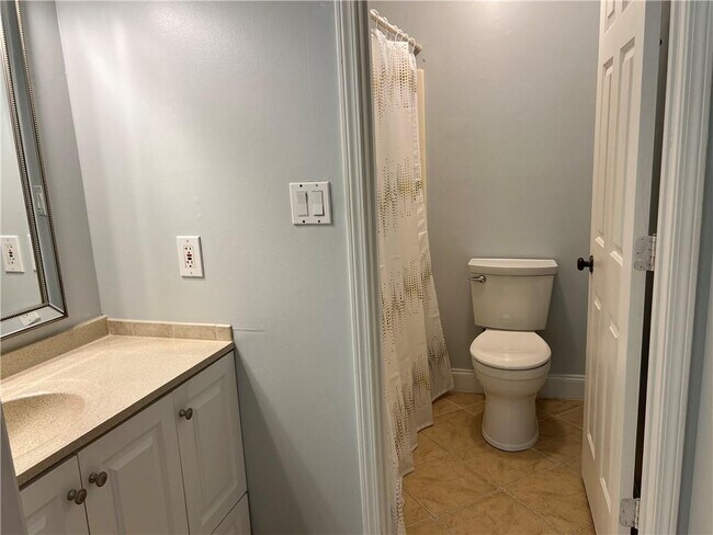 Building Photo - 2380 Newport Landing